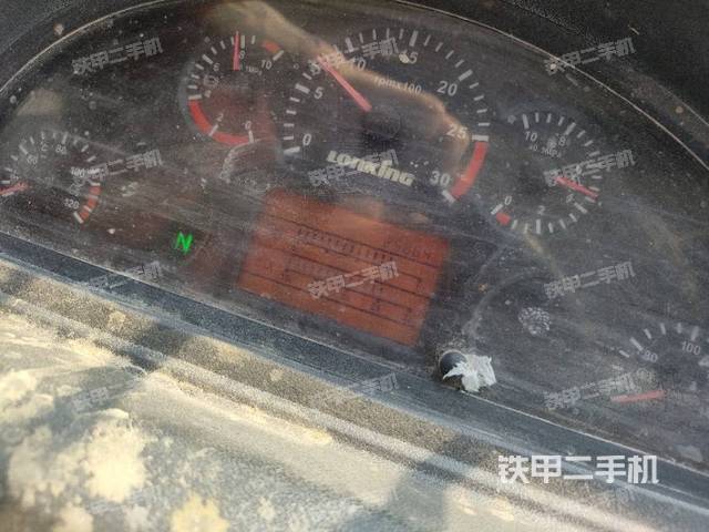 駕駛室操作臺（整機(jī)外觀及大件）