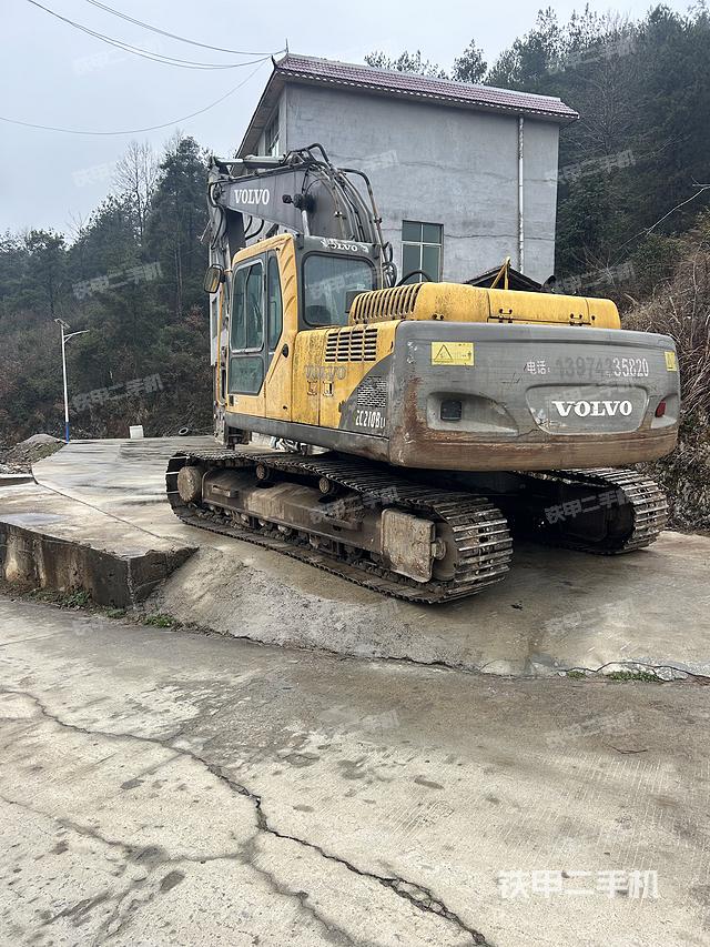 單側(cè)履帶整體（整機(jī)外觀）