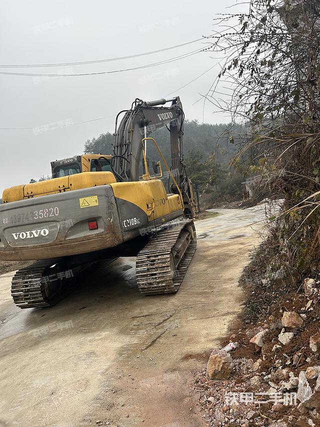 駕駛室頂部（整機(jī)外觀）