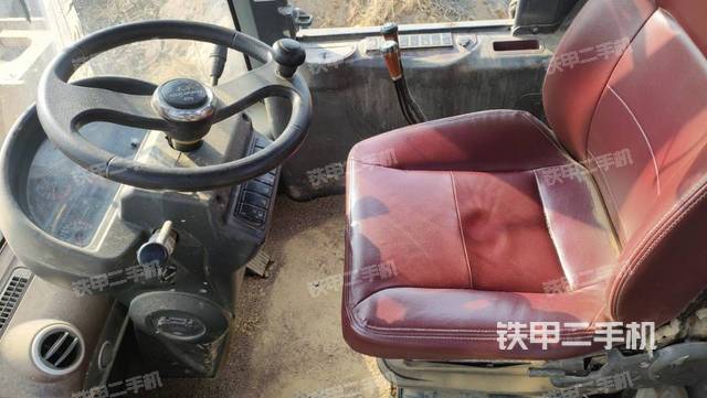 駕駛室工作臺（整機(jī)外觀及大件）