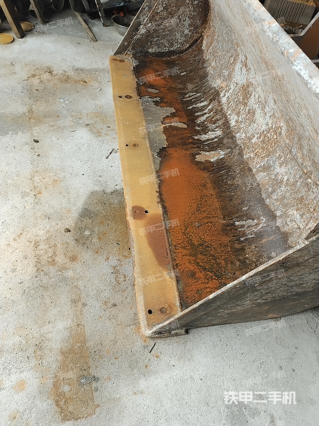 工作裝置整體（整機(jī)外觀及大件）