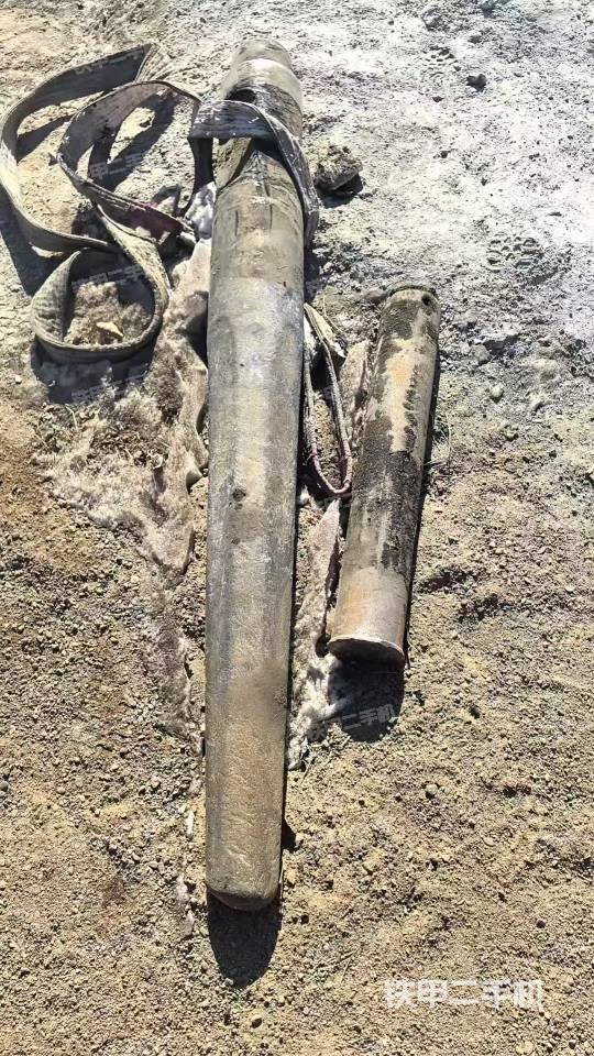 整機(jī)右側(cè)（設(shè)備外觀及核心部件）