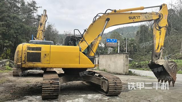 整機(jī)右后45°(整機(jī)外觀) 整機(jī)右后45°(整機(jī)外觀)