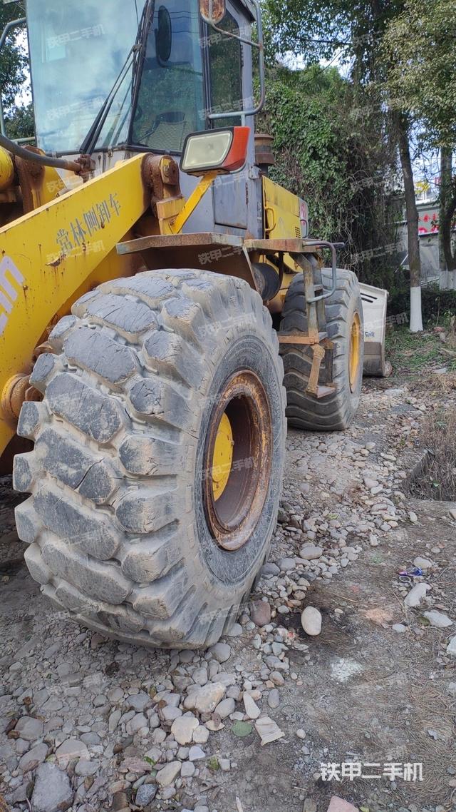 駕駛室工作臺（整機外觀及大件）