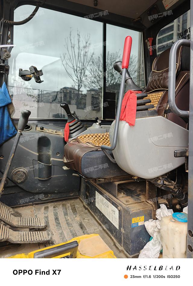 驾驶室整体（整机外观）