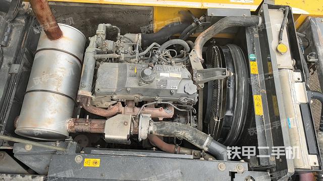 發(fā)動機(jī)整體俯視(整機(jī)外觀) 發(fā)動機(jī)整體俯視(整機(jī)外觀)