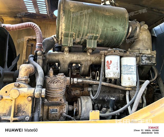 發(fā)動機左側(cè)（整機外觀及大件）