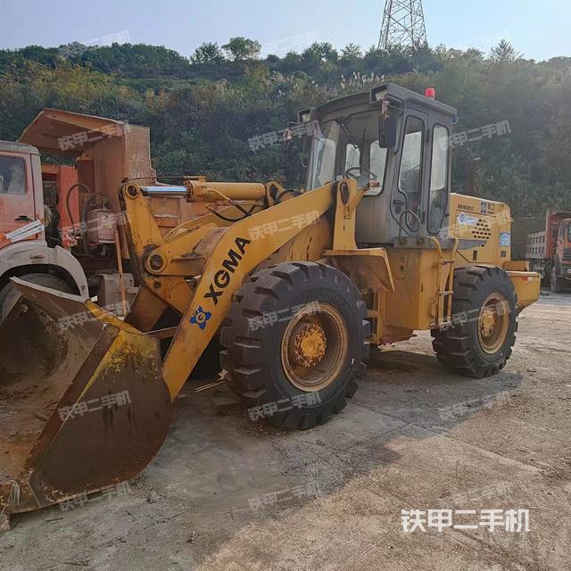 駕駛室操作臺（整機外觀及大件）