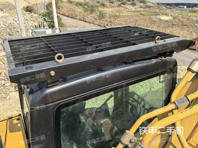 駕駛室頂部（整機(jī)外觀）