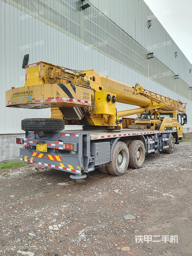 整機(jī)右后45°(設(shè)備外觀及核心部件) 整機(jī)右后45°(設(shè)備外觀及核心部件)