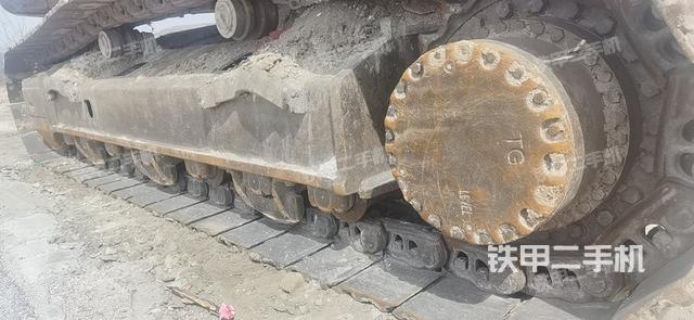 单侧履带整体（整机外观）