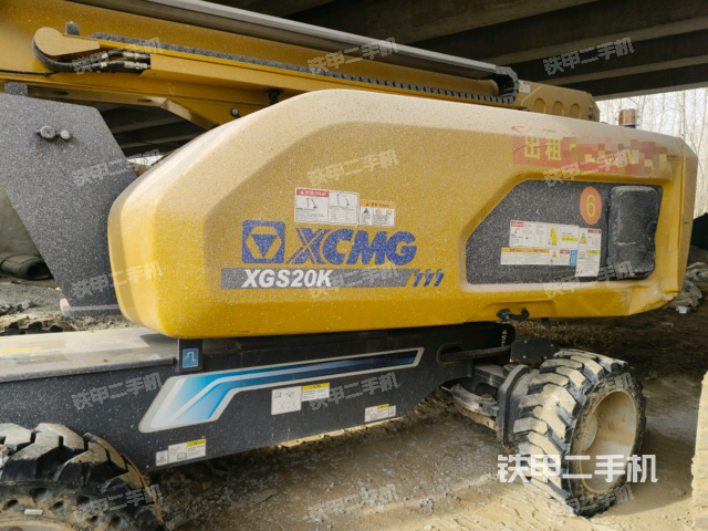 整機(jī)左側(cè)(設(shè)備外觀及核心部件) 整機(jī)左側(cè)(設(shè)備外觀及核心部件)