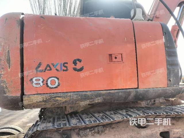 驾驶室顶部（整机外观）