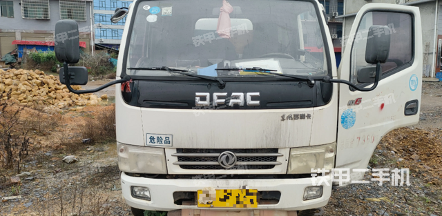 整机右侧（设备外观及核心部件）