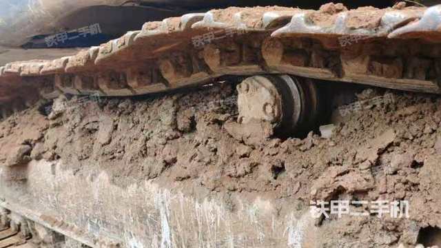 驾驶室顶部（整机外观）