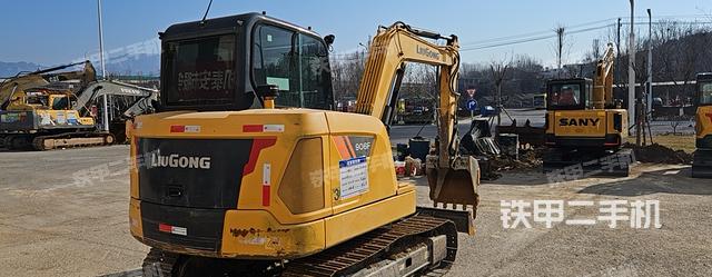 整機右后45°（整機外觀）