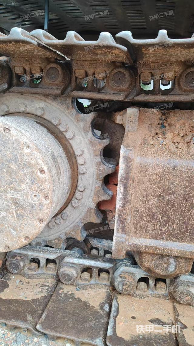 单侧履带整体（整机外观）