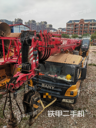 整機(jī)右后45°(設(shè)備外觀及核心部件) 整機(jī)右后45°(設(shè)備外觀及核心部件)