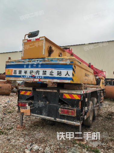 整機(jī)右側(cè)(設(shè)備外觀及核心部件) 整機(jī)右側(cè)(設(shè)備外觀及核心部件)