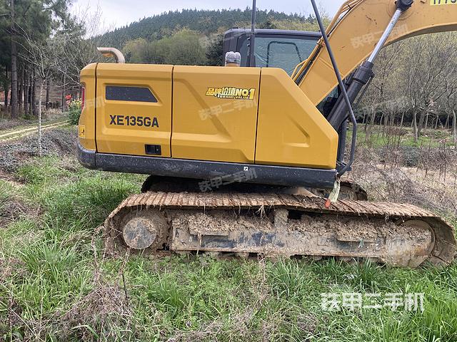 单侧履带整体（整机外观）