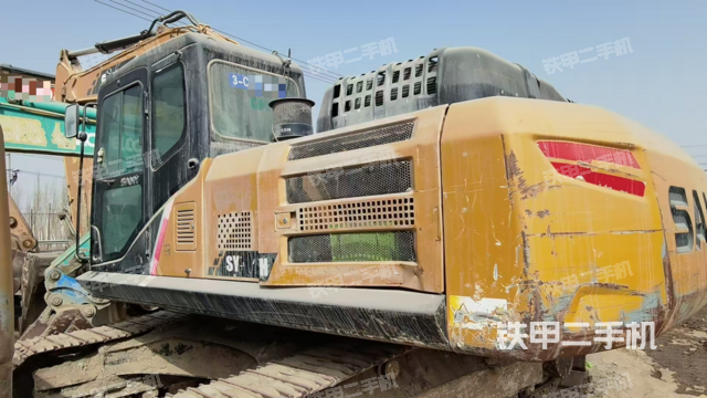 驾驶室整体（整机外观）