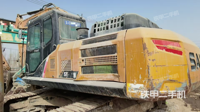 单侧履带整体（整机外观）