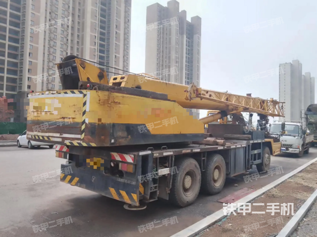 整機(jī)右后45°(設(shè)備外觀及核心部件) 整機(jī)右后45°(設(shè)備外觀及核心部件)