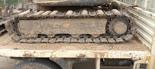 單側(cè)履帶整體（整機(jī)外觀）