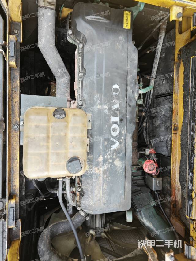 发动机整体俯视（整机外观）