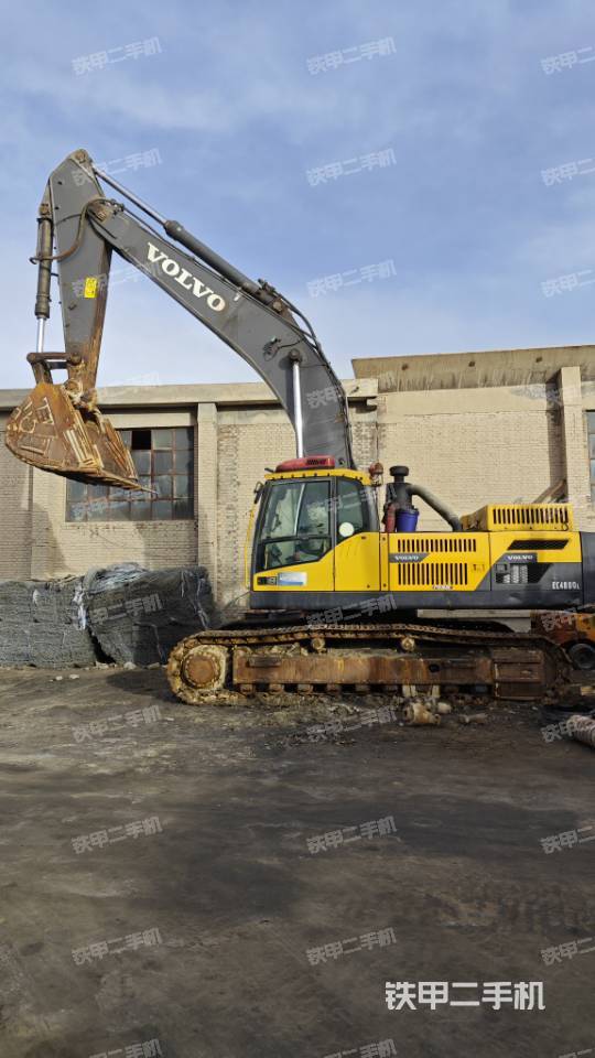 驾驶室顶部（整机外观）