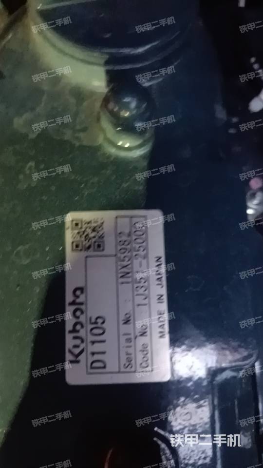 發(fā)動(dòng)機(jī)右側(cè)（整機(jī)外觀及大件）