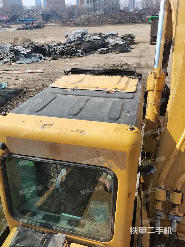 駕駛室頂部（整機(jī)外觀）