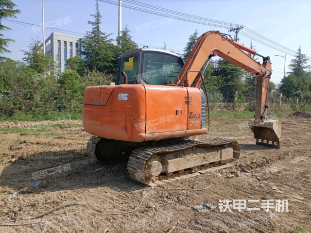 左后45(整機外觀) 左后45(整機外觀)