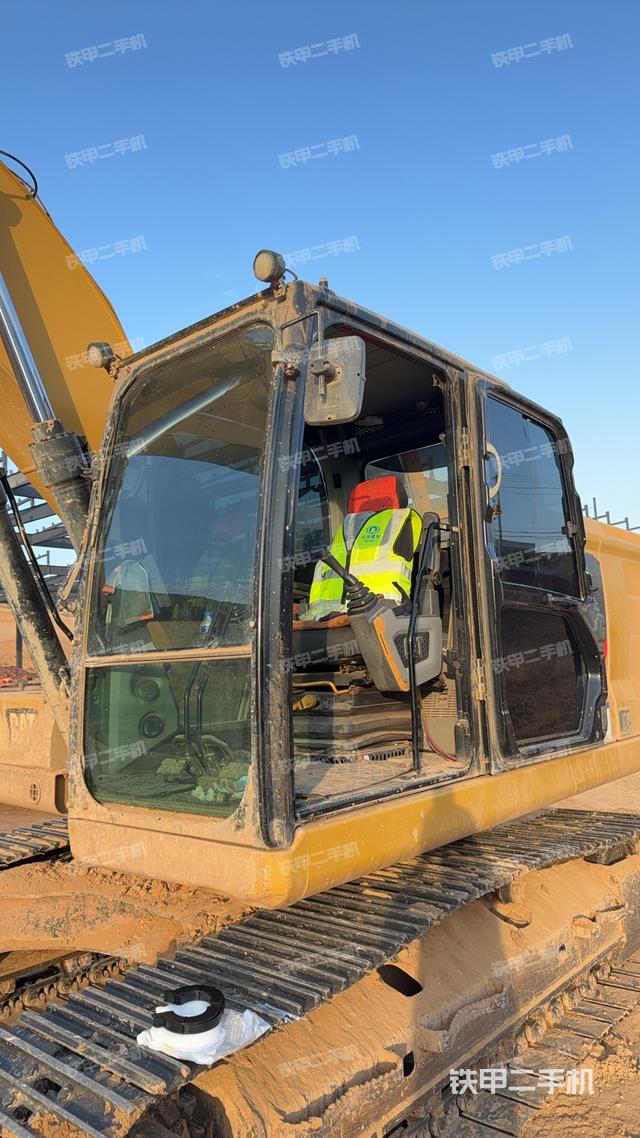 驾驶室整体（整机外观）