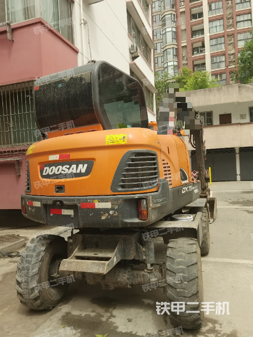 整機右后45°（整機外觀）