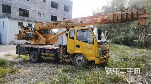 整機左側(cè)（設(shè)備外觀及核心部件）