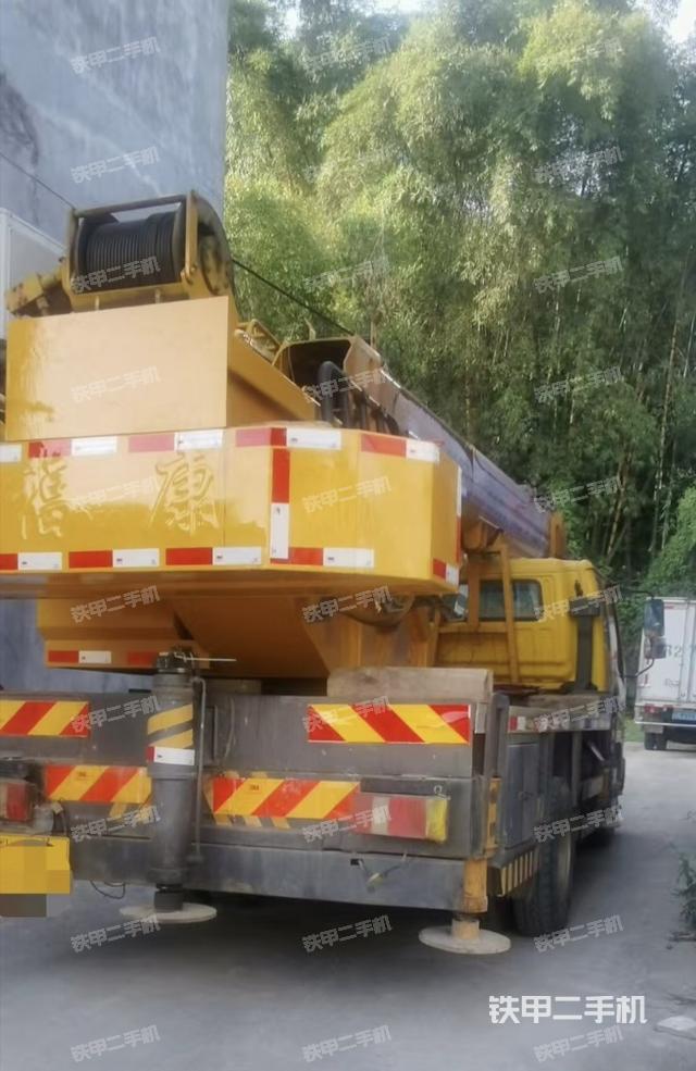 整機右后45°（設(shè)備外觀及核心部件）