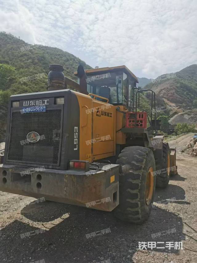 整機右后45°（整機外觀及大件）