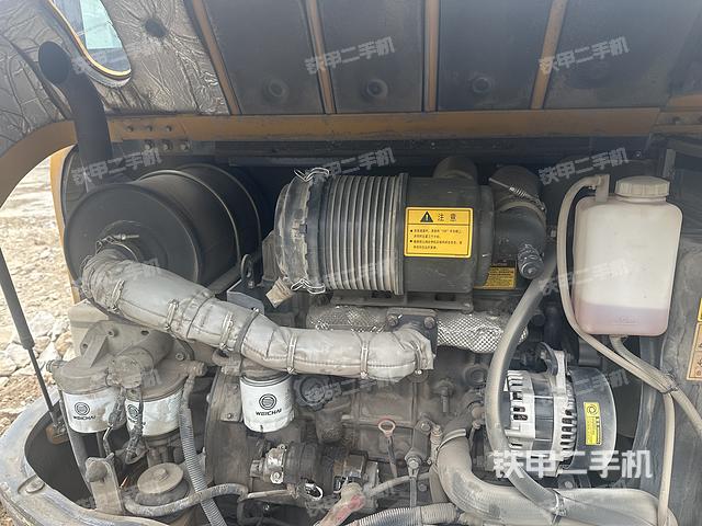 發(fā)動機(jī)整體俯視（整機(jī)外觀）