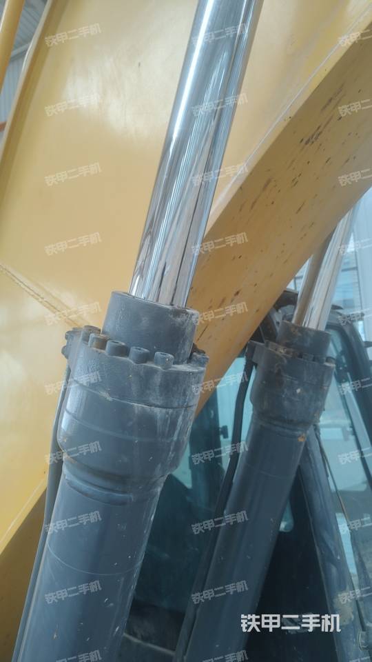 駕駛室整體（整機(jī)外觀）