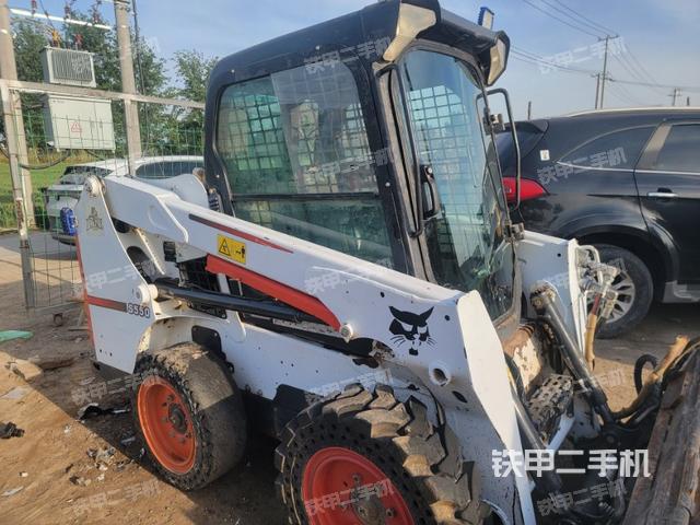 整機(jī)左側(cè)(設(shè)備外觀及核心部件) 整機(jī)左側(cè)(設(shè)備外觀及核心部件)