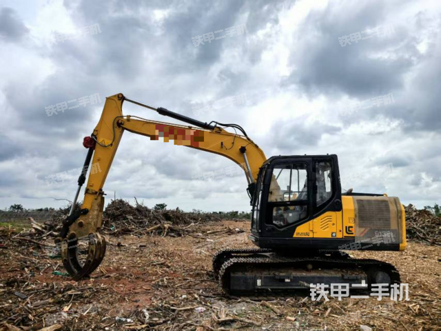 駕駛室頂部(整機外觀) 駕駛室頂部(整機外觀)