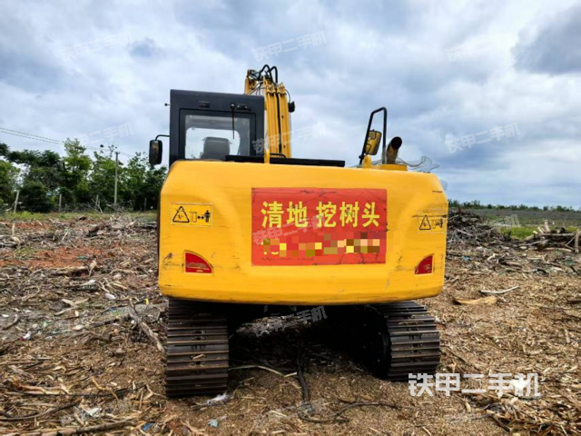 整機右后45°(整機外觀) 整機右后45°(整機外觀)
