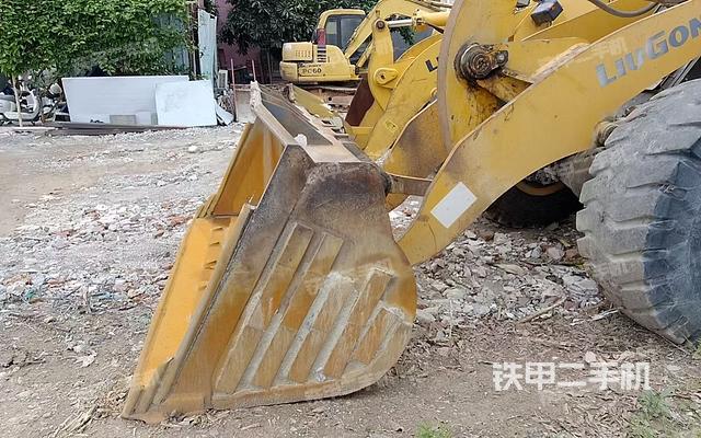 工作装置整体(整机外观及大件) 工作装置整体(整机外观及大件)
