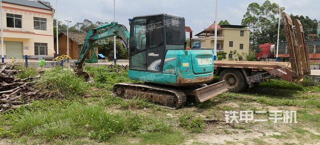 整機右后45°（整機外觀）