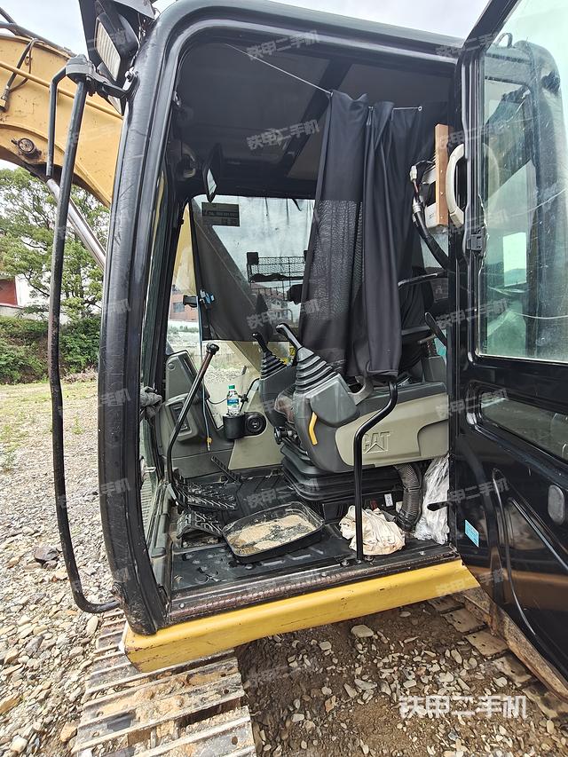 驾驶室整体（整机外观）