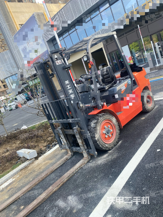 發(fā)動機(設(shè)備外觀及核心部件) 發(fā)動機(設(shè)備外觀及核心部件)