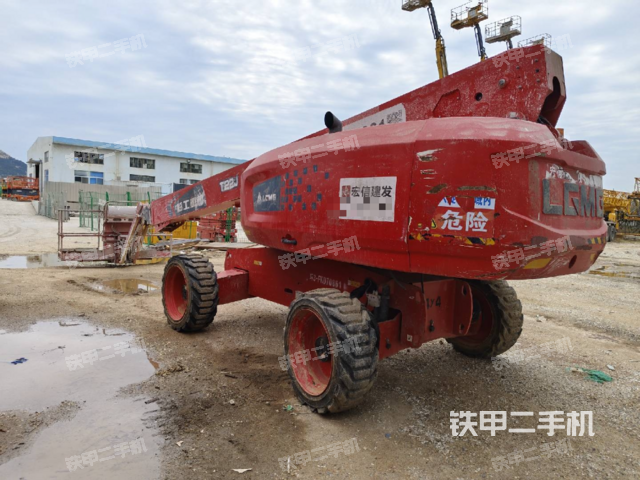 整机右后45°（设备外观及核心部件）