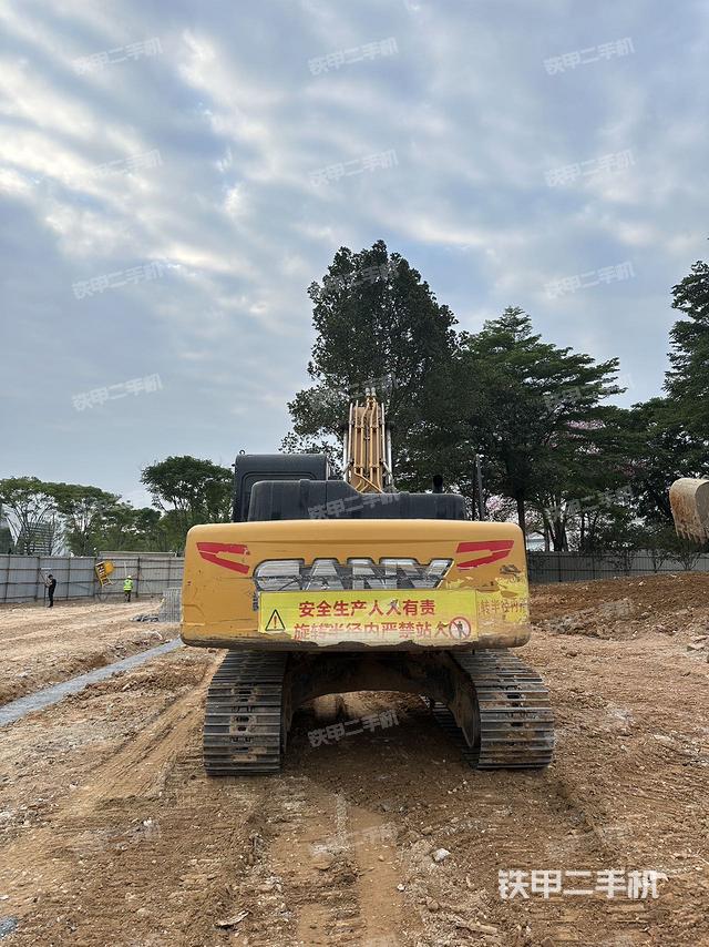 整機右后45°(整機外觀) 整機右后45°(整機外觀)