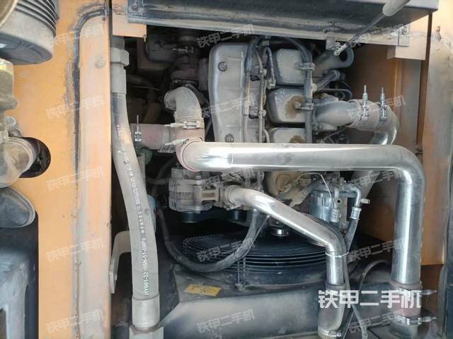 發(fā)動(dòng)機(jī)整體俯視(整機(jī)外觀) 發(fā)動(dòng)機(jī)整體俯視(整機(jī)外觀)